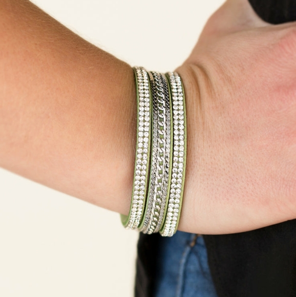 Paparazzi Wrap Bracelet - Unstoppable Green - Picture 2 of 3